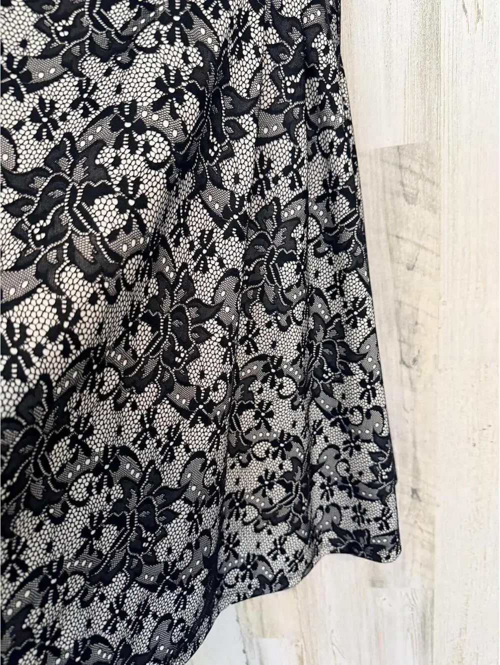 ROBBIE BEE Women's 12 Black White Lace Fit Flare Dress USA - Picture 4 of 12